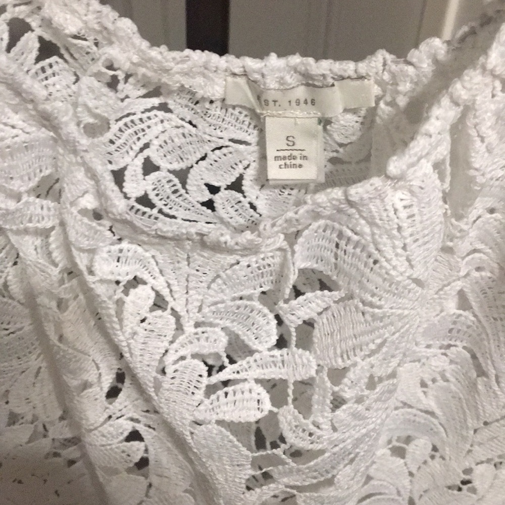 Lace top - Picture 2 of 3